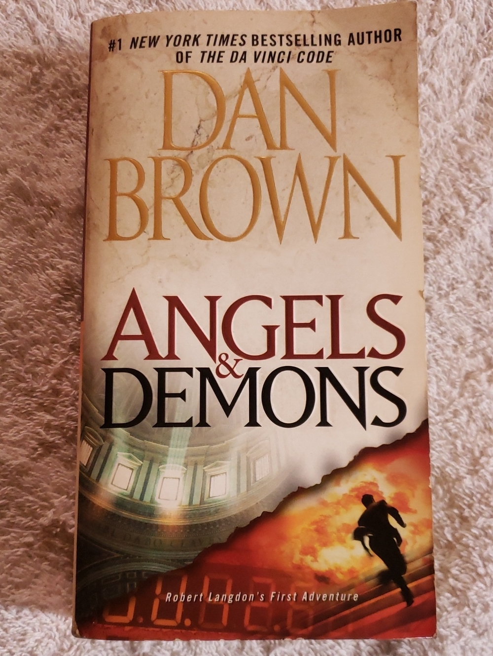 📚4 For $20 - Angels & Demons By Dan Brown - Paperback Book - Cream, Red, Black